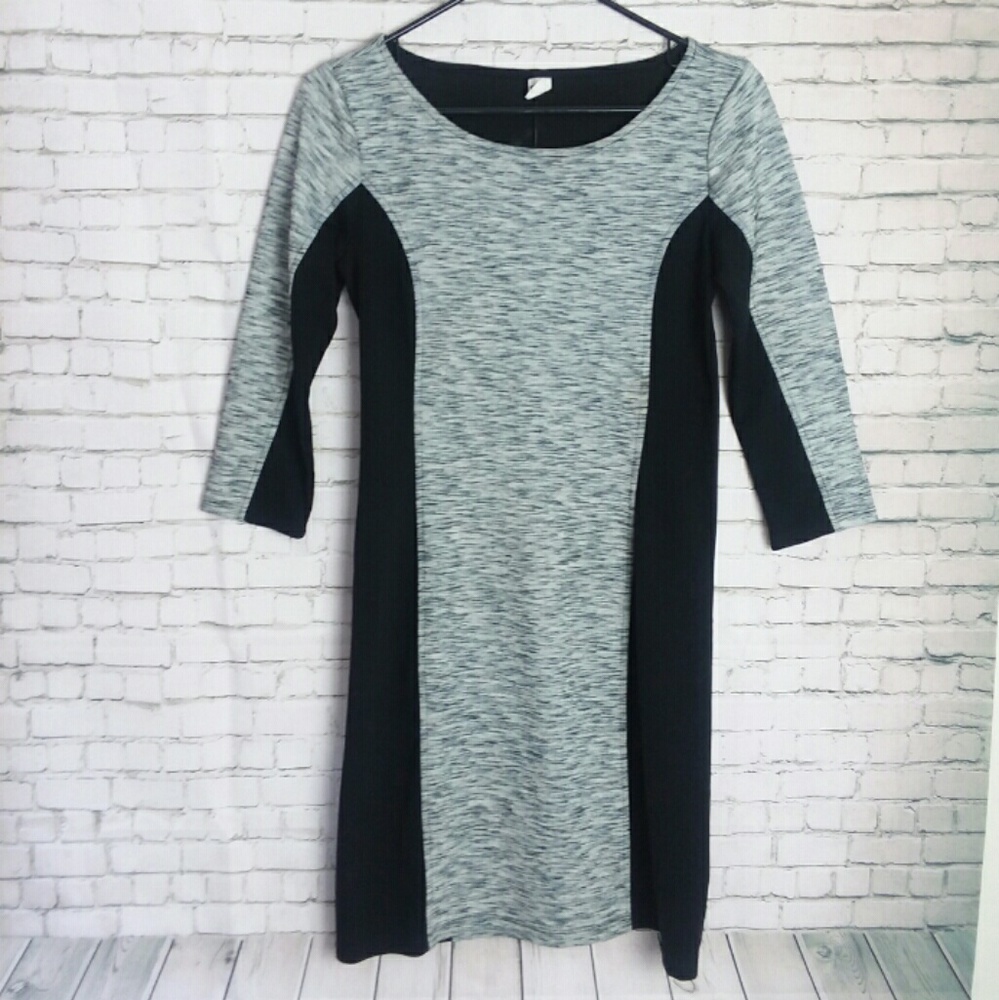 Dress - Picture 9 of 11
